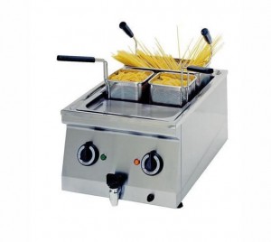 Cuiseur à pâtes électrique